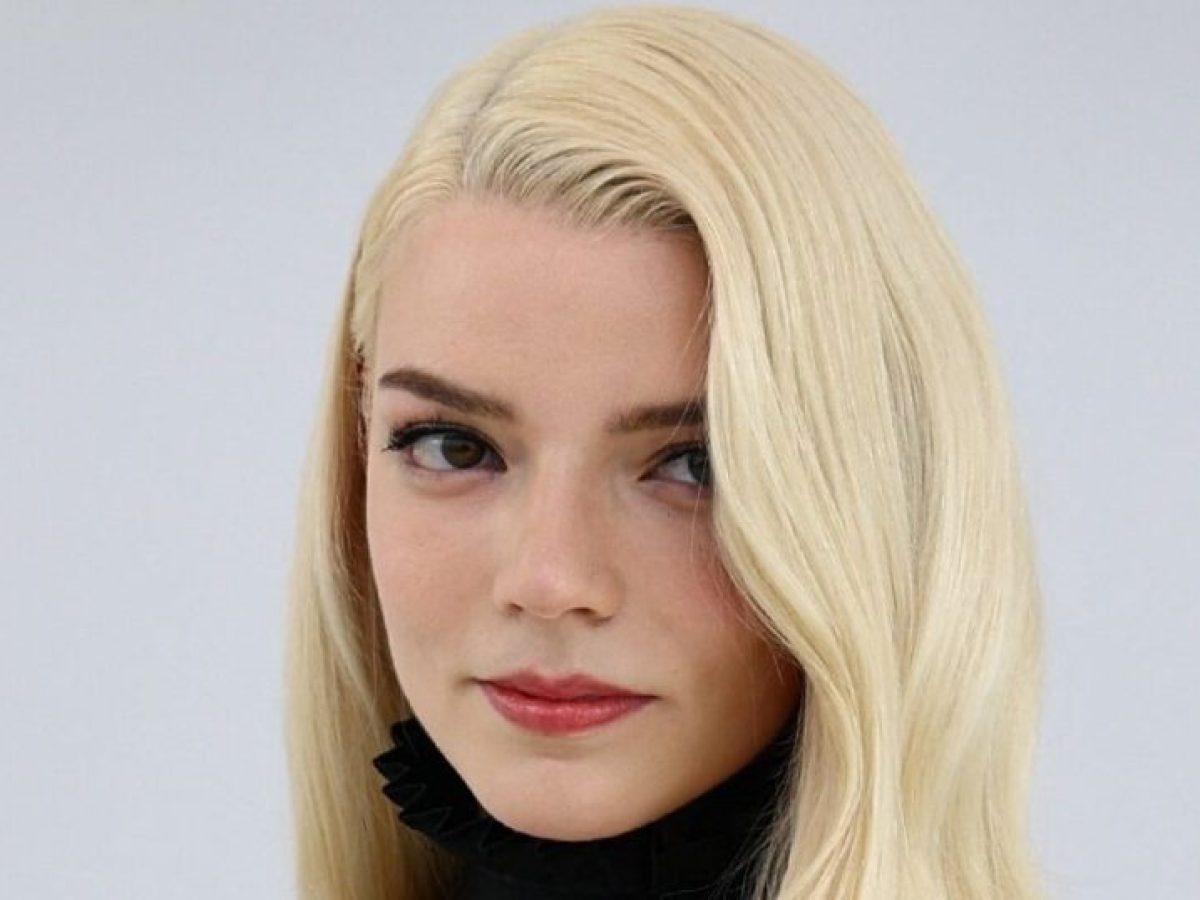 &Eta; Anya Taylor-Joy &upsilon;&iota;&omicron;&theta;&epsilon;&tau;&epsilon;ί &tau;&eta;&nu; &pi;&iota;&omicron; &epsilon;&nu;&tau;&upsilon;&pi;&omega;&sigma;&iota;&alpha;&kappa;ή &epsilon;&kappa;&delta;&omicron;&chi;ή &tau;&eta;&sigmaf; &gamma;&alpha;&lambda;&lambda;&iota;&kappa;ή&sigmaf; &pi;&lambda;&epsilon;&xi;&omicron;ύ&delta;&alpha;&sigmaf;