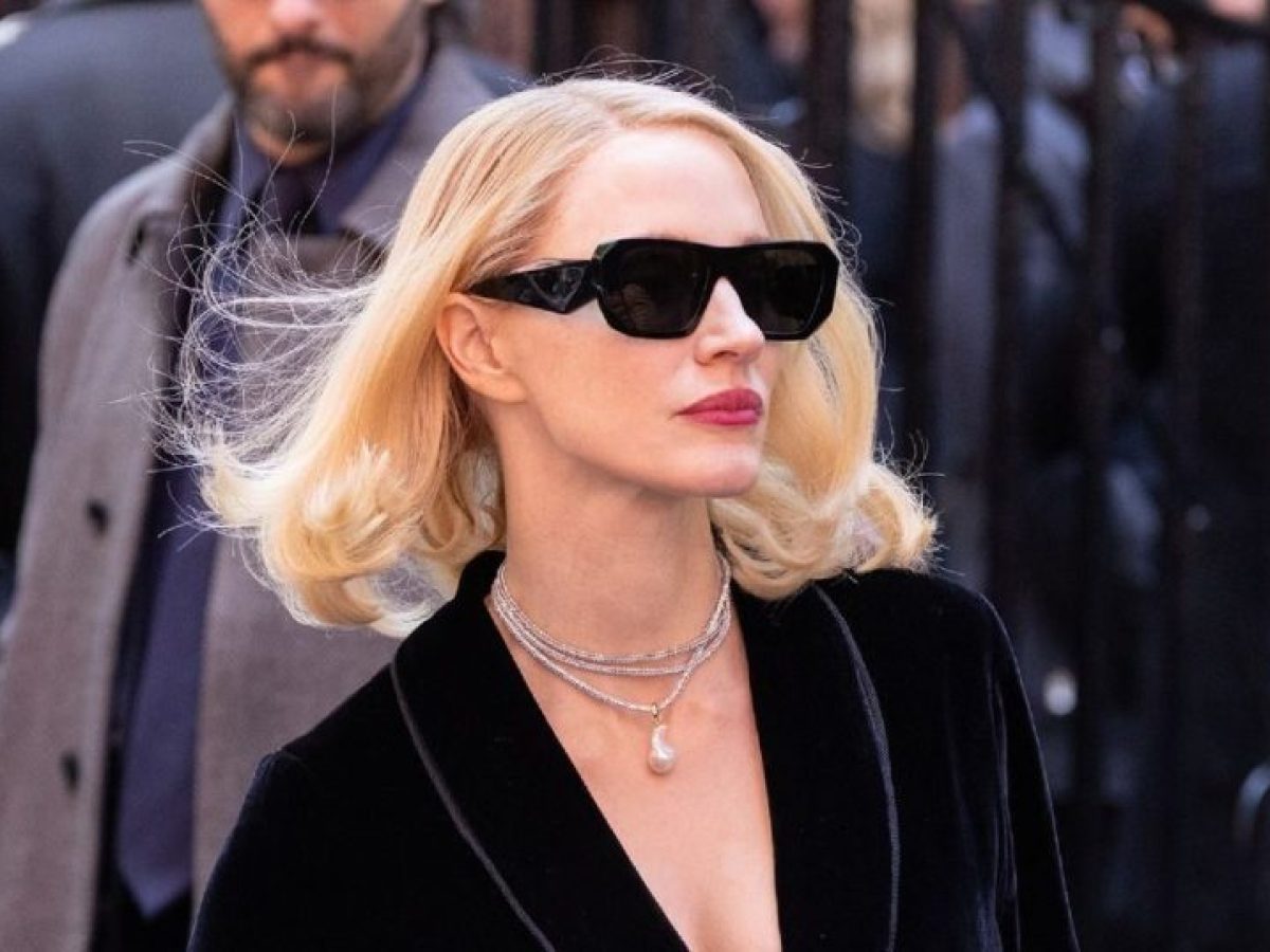 Jessica Chastain: &Epsilon;&mu;&phi;&alpha;&nu;ί&sigma;&tau;&eta;&kappa;&epsilon; &sigma;&tau;&omicron; show &tau;&omicron;&upsilon; Jimmy Kimmel &mu;&epsilon; &rho;&epsilon;&tau;&rho;ό &chi;&tau;έ&nu;&iota;&sigma;&mu;&alpha; &kappa;&alpha;&iota; &phi;&omega;&tau;&epsilon;&iota;&nu;ό &kappa;ό&kappa;&kappa;&iota;&nu;&omicron; &kappa;&rho;&alpha;&gamma;&iota;ό&nu;